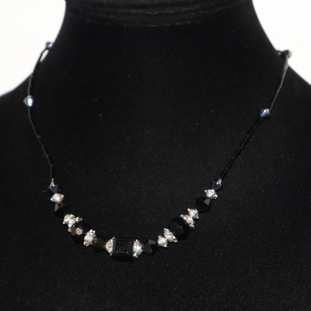 🖤✨ Black Glass & Hematite Necklace · 17–20" Adjustable